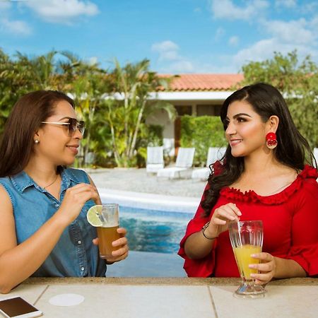 Hotel Frontera Ocotal エクステリア 写真
