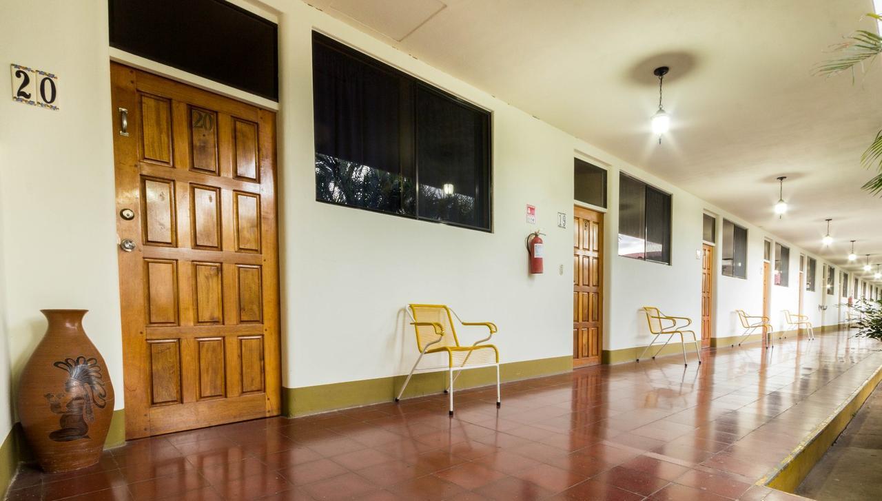 Hotel Frontera Ocotal エクステリア 写真