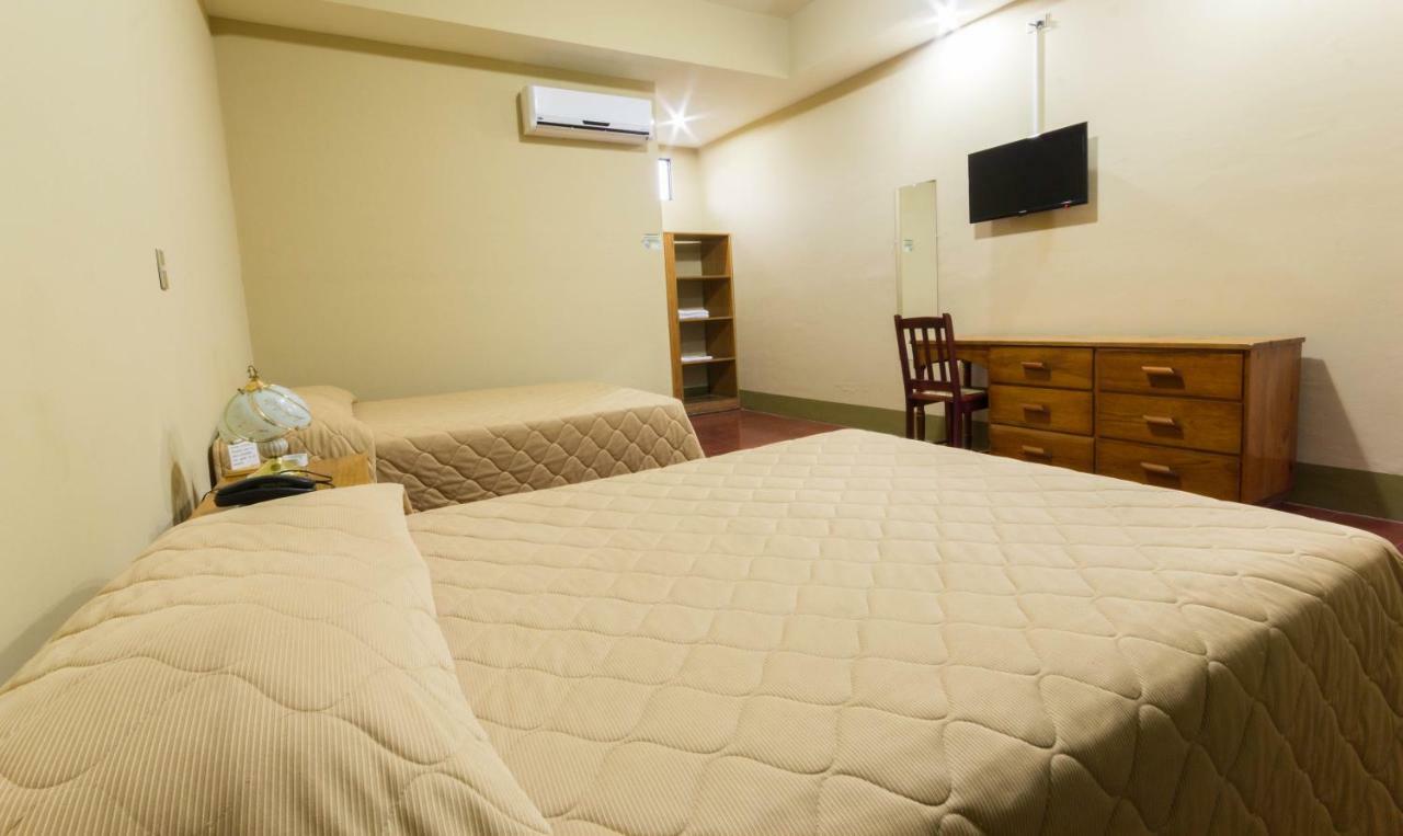 Hotel Frontera Ocotal エクステリア 写真