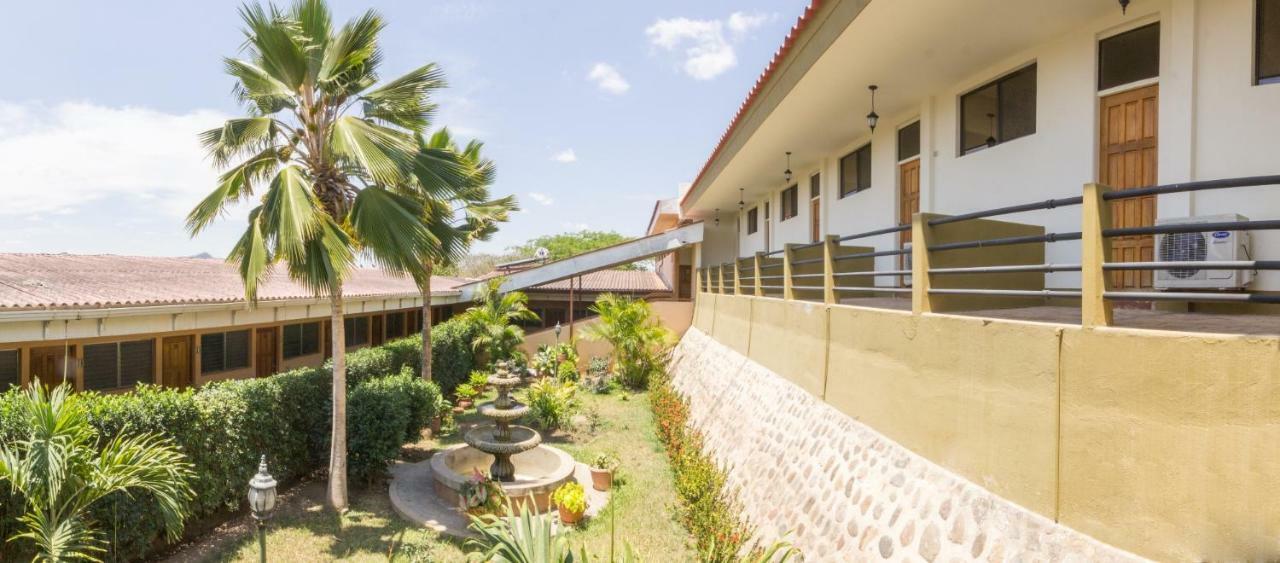Hotel Frontera Ocotal エクステリア 写真