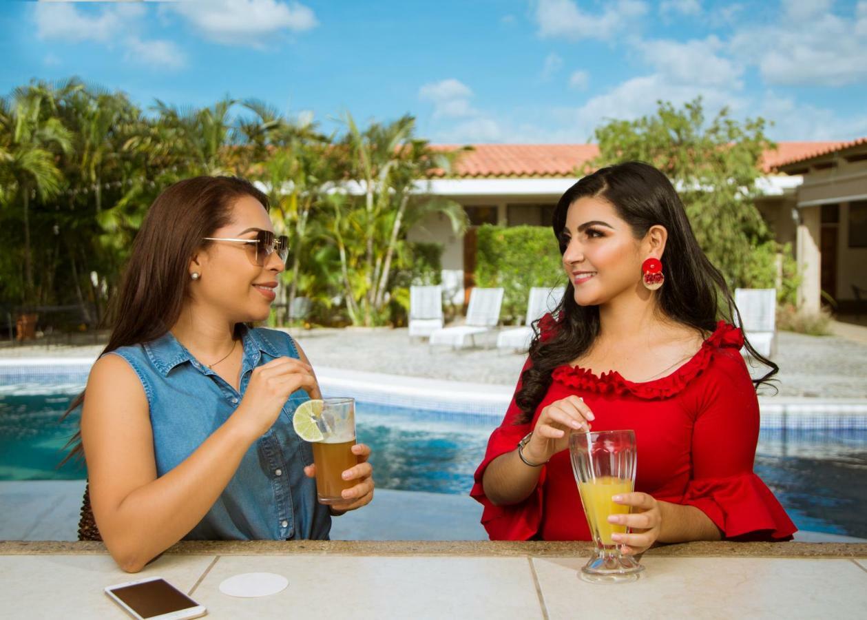 Hotel Frontera Ocotal エクステリア 写真