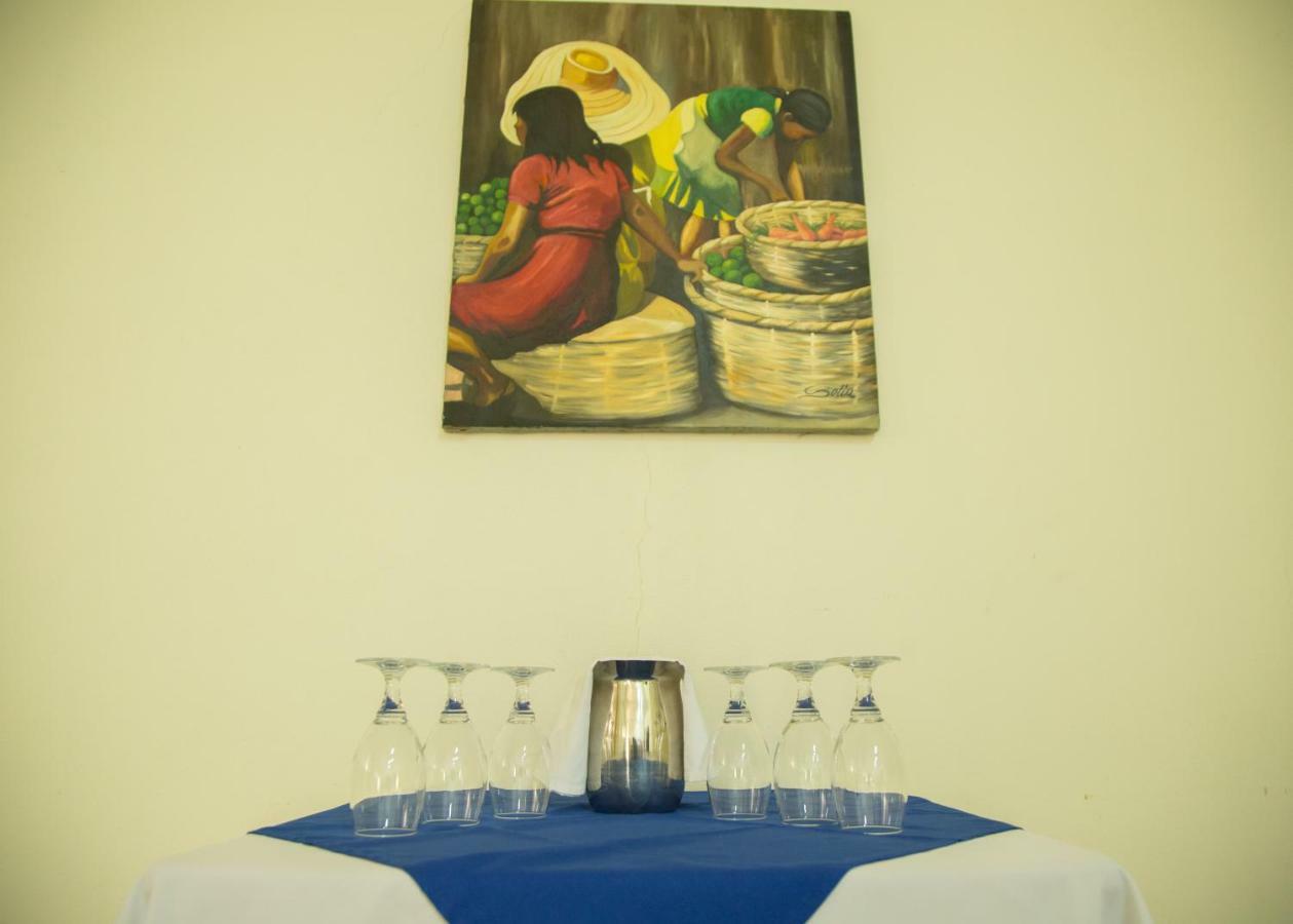Hotel Frontera Ocotal エクステリア 写真